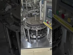 Antitranspirerende sproeiventil, antitranspirerende sproeiveldispenser, antitranspirerende sproeipomp