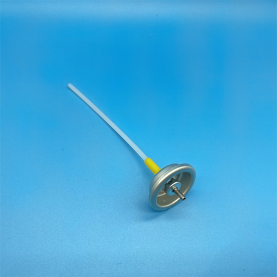Metalen stengel met gemeten klep voor luchtverfrisser. Precieze doseringsklep. Hoogwaardige spuitmachine.