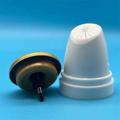 Voordeelverpakking haarmousse in spuitbus voor gezinsgebruik en prijsbewuste consumenten, met betrouwbare dagelijkse fixatie.