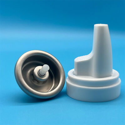 Een zachte en gebalanceerde aërosol haarmousse voor gevoelige hoofdhuid met een hypoallergene formule.