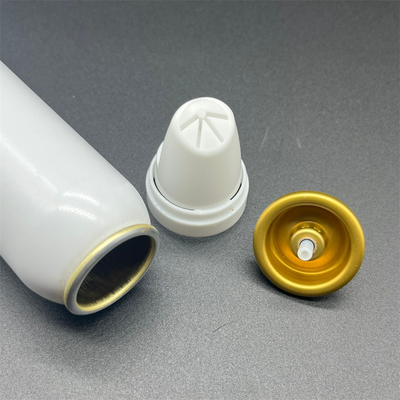 Professionele haarmousse spuitpomp voor volumevergroting en styling. 75 ml capaciteit.