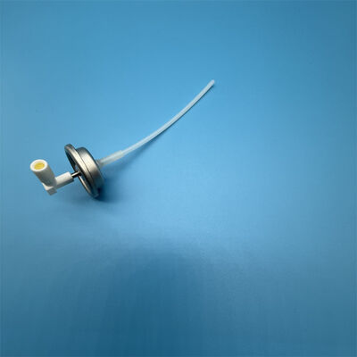 Compacte doseerklep met kunststof stam voor cosmetische serums met ergonomisch ontwerp